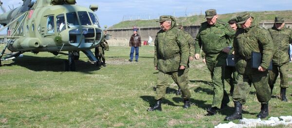 Командующий войсками ЮВО проверил боевую готовность подразделений российской военной базы в Армении Командующий войсками ЮВО проверил боевую готовность подразделений российской военной базы в Армении - Sputnik Армения