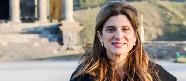 Принцесса Иордании, глава Международного Союза по борьбе с раком Дина Майред посетила Гарни и Гегард в Армении Принцесса Иордании, глава Международного Союза по борьбе с раком Дина Майред посетила Гарни и Гегард в Армении - Sputnik Արմենիա