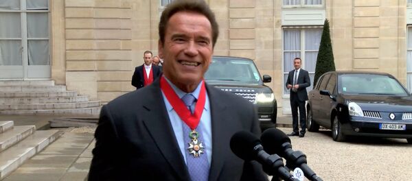 СПУТНИК_Шварценеггер получил знак командора ОПЛ СПУТНИК_Шварценеггер получил знак командора ОПЛ - Sputnik Армения