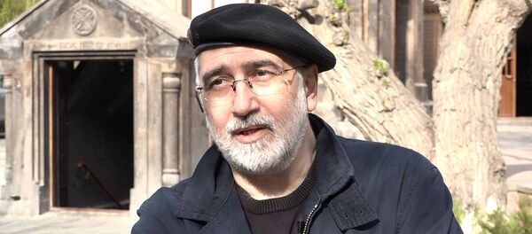 Իր մանկության բակի մասին պատմում է երաժիշտ, կոմպոզիտոր Վահան Արծրունին - Sputnik Արմենիա