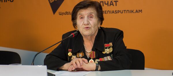 Видеомост, посвященный Дню Победы в Великой Отечественной войне. Розалия Абгарян Видеомост, посвященный Дню Победы в Великой Отечественной войне. Розалия Абгарян - Sputnik Արմենիա