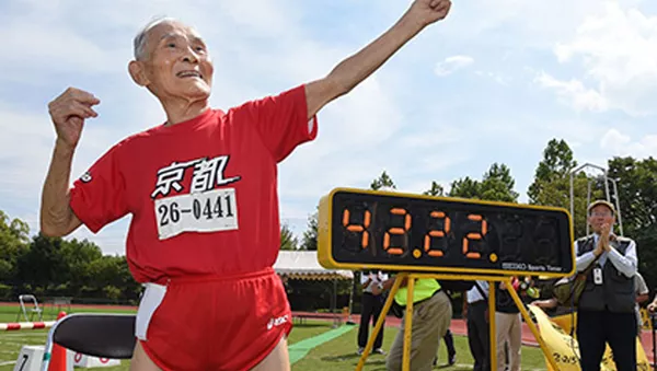 105-летний японский бегун Хидекити Миядзаки установил рекорд на дистанции 100 метров - Sputnik Армения