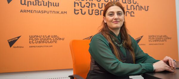 Гоар Везирян в гостях у радио Sputnik Армения Гоар Везирян в гостях у радио Sputnik Армения - Sputnik Արմենիա