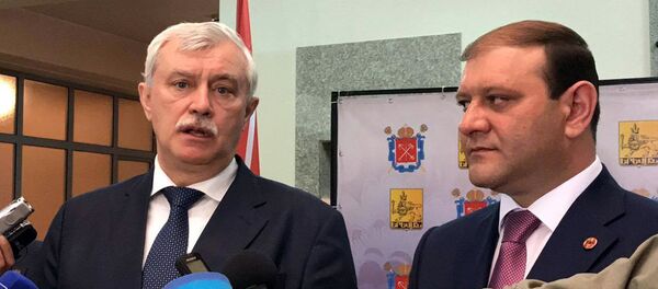 Мэрия Еревана. Встреча мэра Тарона Маргаряна с губернатором Санкт-Петербурга Георгием Полтавченко в рамках Дней Санкт-Петербурга в Ереване Мэрия Еревана. Встреча мэра Тарона Маргаряна с губернатором Санкт-Петербурга Георгием Полтавченко в рамках Дней Санкт-Петербурга в Ереване - Sputnik Армения