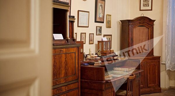 Одна из комнат в Доме-музее дворян Смирновых - Sputnik Армения