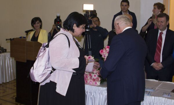 Депутаты новоизбранного Национального собрания РА получают мандаты - Sputnik Армения