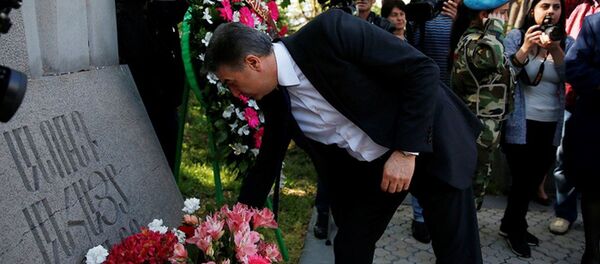 Карен Карапетян в пантеоне Ераблур - Sputnik Արմենիա