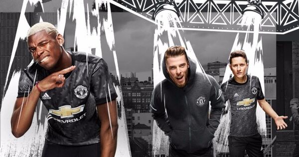 Новая форма Манчестер Юнайтед Новая форма Манчестер Юнайтед - Sputnik Արմենիա