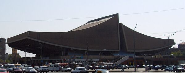 Толстая усатая тетя и чашка позавчерашнего кваса: как история в Армении ходит кругами - Sputnik Армения