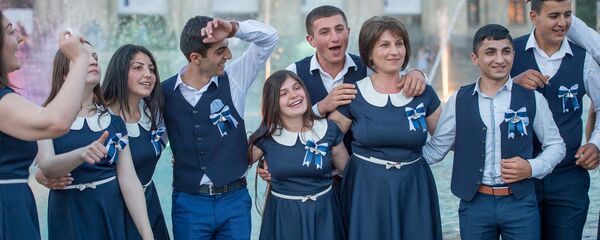 Последний звонок в Ереване - Sputnik Արմենիա