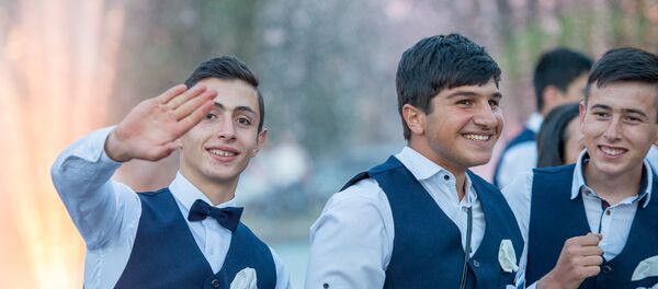 Последний звонок в Ереване Последний звонок в Ереване - Sputnik Армения