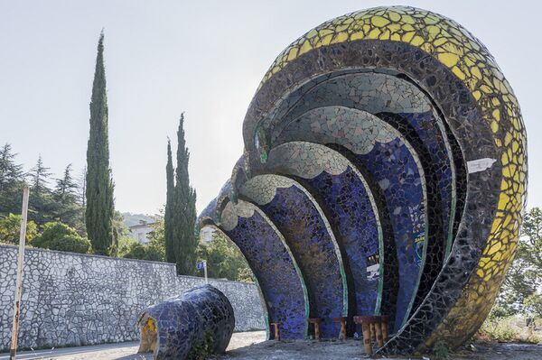 Автобусная остановка. Гагры, Абхазия - Sputnik Армения