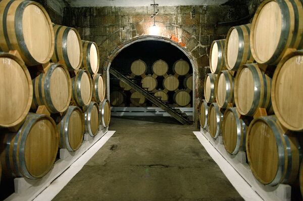 Винный погреб завода Ной - Sputnik Армения