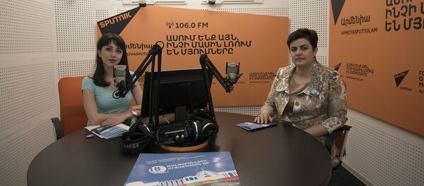 Арев Самуелян в гостях у радио Sputnik Армения Арев Самуелян в гостях у радио Sputnik Армения - Sputnik Արմենիա
