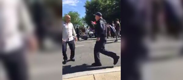 Էրդողանի` ԱՄՆ կատարած այցի ժամանակ թուրք ազգայնականները հարձակվել են խաղաղ ցուցարարների վրա Էրդողանի` ԱՄՆ կատարած այցի ժամանակ թուրք ազգայնականները հարձակվել են խաղաղ ցուցարարների վրա - Sputnik Արմենիա