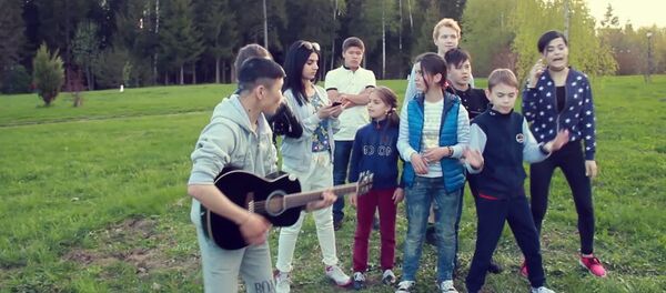 Одна большая семья: дети из стран СНГ снова встретились в Москве - Sputnik Армения