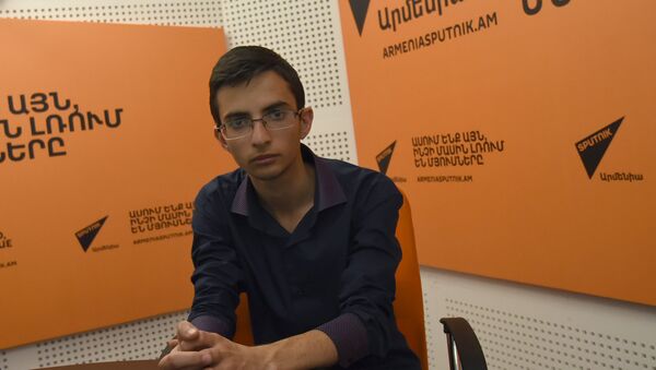 Вардан Гьедакян в гостях у радио Sputnik Армения - Sputnik Արմենիա