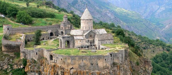 Татевский монастырь Татевский монастырь - Sputnik Արմենիա