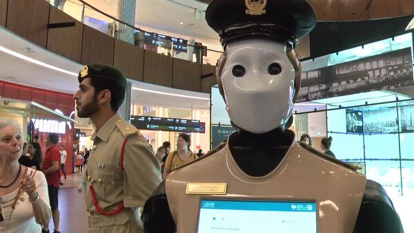 Робот-полицейский в Дубае - Sputnik Армения