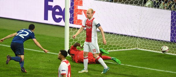 Генрих Мхитарян забил гол в финале Лиги Европы между английским Манчестер Юнайтед и голландским Аяксом - Sputnik Армения