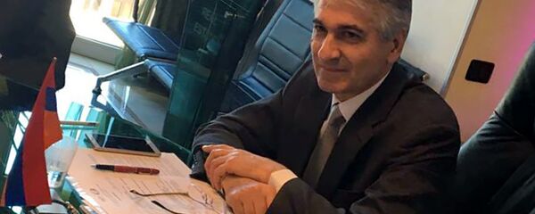 Гагик Макарян. Заседание на тему Экономика и предпринимательство с участием представителей Болгарии, Польши, Латвии, Украины, Беларуси и Казахстана Гагик Макарян. Заседание на тему Экономика и предпринимательство с участием представителей Болгарии, Польши, Латвии, Украины, Беларуси и Казахстана - Sputnik Արմենիա