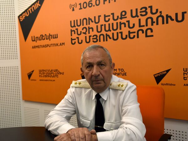 Михаил Оганесян в гостях у радио Sputnik Армения Михаил Оганесян в гостях у радио Sputnik Армения - Sputnik Արմենիա