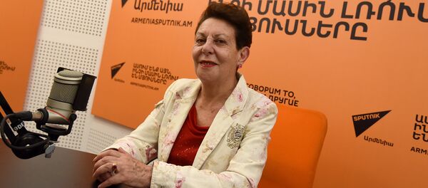 Анаит Бахшян в гостях у радио Sputnik Армения - Sputnik Արմենիա