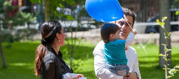 Международный день защиты детей отметили в Ереване - Sputnik Армения