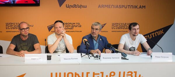 П/к известного российского музыканта, бизнесмена и мецената, лидера группы D'Black Blues Orchestra Владимира Аветисяна П/к известного российского музыканта, бизнесмена и мецената, лидера группы D'Black Blues Orchestra Владимира Аветисяна - Sputnik Արմենիա