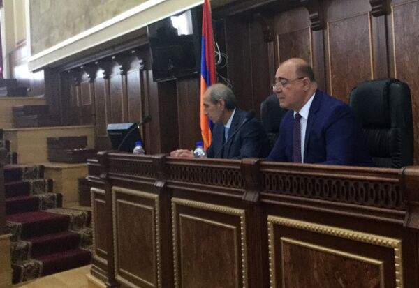 Совет старейшин Гюмри. Самвел Баласанян Совет старейшин Гюмри. Самвел Баласанян - Sputnik Արմենիա