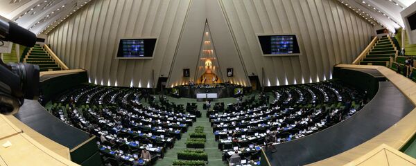 Зал заседаний парламента Ирана Зал заседаний парламента Ирана - Sputnik Армения