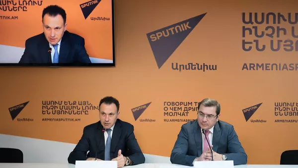 Тигран Давтян и Давид Ананян - Sputnik Армения