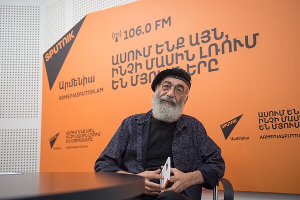 Хорен Арамуни в гостях у радио Sputnik Армения Хорен Арамуни в гостях у радио Sputnik Армения - Sputnik Արմենիա