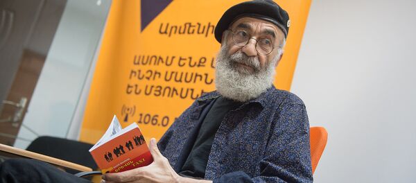 Хорен Арамуни в гостях у радио Sputnik Армения Хорен Арамуни в гостях у радио Sputnik Армения - Sputnik Արմենիա