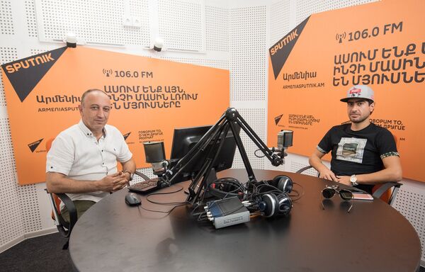 Геворг Казарян в гостях у радио Sputnik Армения Геворг Казарян в гостях у радио Sputnik Армения - Sputnik Армения