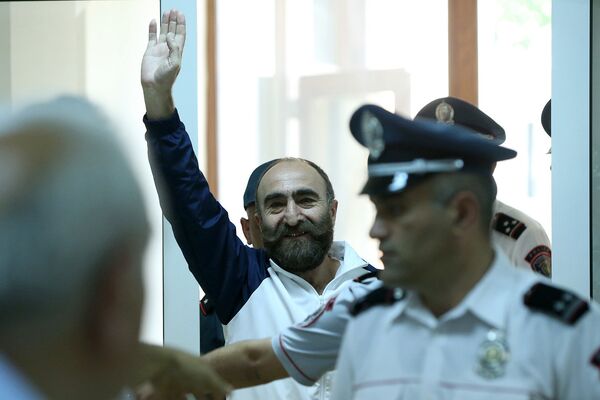 Освобождение членов Сасна црер общество Армении одобрит, но кое-кого забыли — адвокаты Освобождение членов Сасна црер общество Армении одобрит, но кое-кого забыли — адвокаты - Sputnik Армения