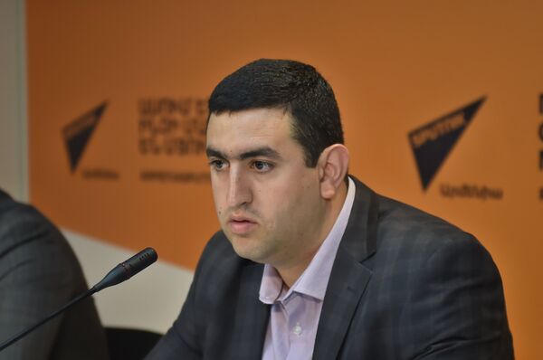 Артем Тоноян Артем Тоноян - Sputnik Армения