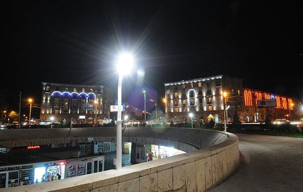 Ереванский колорит, или Как в районе Ерорд мас переплелись искусство и криминал Ереванский колорит, или Как в районе Ерорд мас переплелись искусство и криминал - Sputnik Армения