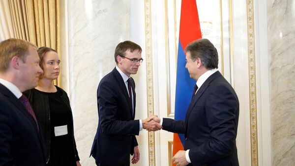 Карен Карапетян встретился с Министром иностранных дел Эстонии - Sputnik Արմենիա