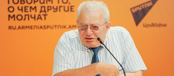 Грач Берберян Грач Берберян - Sputnik Արմենիա
