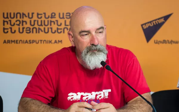 Роберт Ассарян - Sputnik Армения