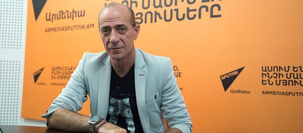 Жак Текеян в гостях у радио Sputnik Армения - Sputnik Армения