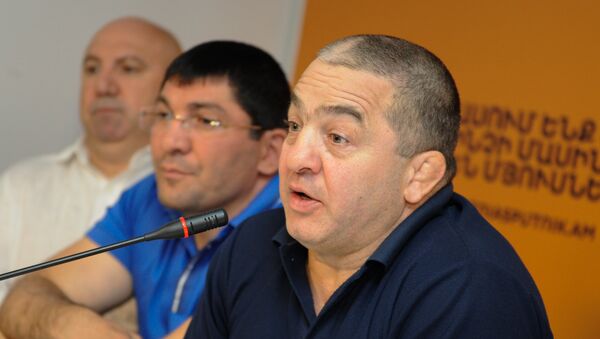 Левон Джулфалакян. Пресс-конференция: о скандале вокруг Артура Алексаняна в Тбилиси - Sputnik Армения