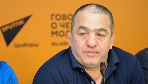 Левон Джулфалакян. Пресс-конференция: о скандале вокруг Артура Алексаняна в Тбилиси - Sputnik Армения