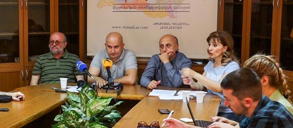 Инициатива по запрету ЛГБТ-пропаганды в Армении - Sputnik Армения