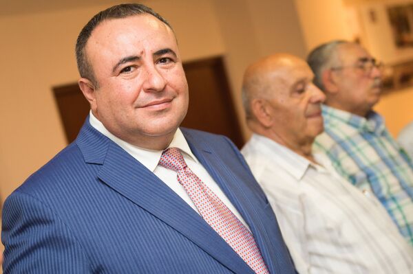 Российский меценат армянского происхождения Грачья Погосян. Выставка С Любовью к Армении и России Российский меценат армянского происхождения Грачья Погосян. Выставка С Любовью к Армении и России - Sputnik Արմենիա