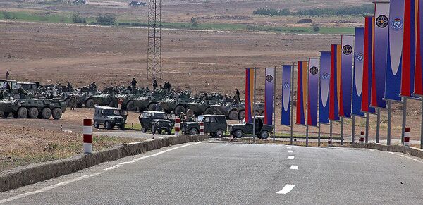 Учения на тему Подготовка и ведение операции по поддержанию мира Коллективными миротворческими силами ОДКБ в Кавказском регионе коллективной безопасности на полигоне Баграмян в Армении Учения на тему Подготовка и ведение операции по поддержанию мира Коллективными миротворческими силами ОДКБ в Кавказском регионе коллективной безопасности на полигоне Баграмян в Армении - Sputnik Армения