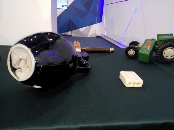 Контейнеры для перевозки наркотиков Контейнеры для перевозки наркотиков - Sputnik Армения