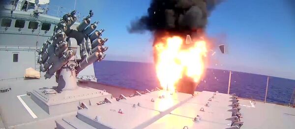 Корабли ВМФ РФ запустили крылатые ракеты Калибр по объектам ИГ в районе Пальмиры - Sputnik Армения