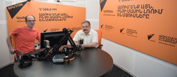 Сергей Шакарянц в гостях у радио Sputnik Армения Сергей Шакарянц в гостях у радио Sputnik Армения - Sputnik Армения